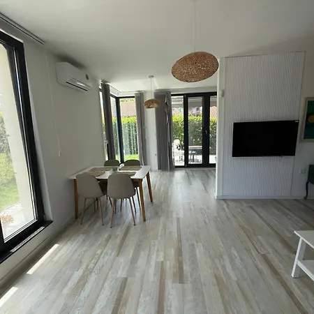 солана - Solana Villa